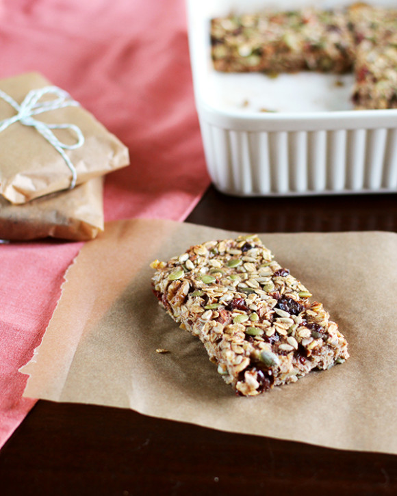 Nut & Seed Banana Oat Snack Bars - Eat Your Greens